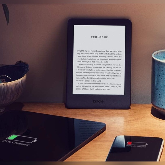 6” Kindle E-Reader with Built-In Light, Premium Case, & Pop Socket - Picture 7 of 8